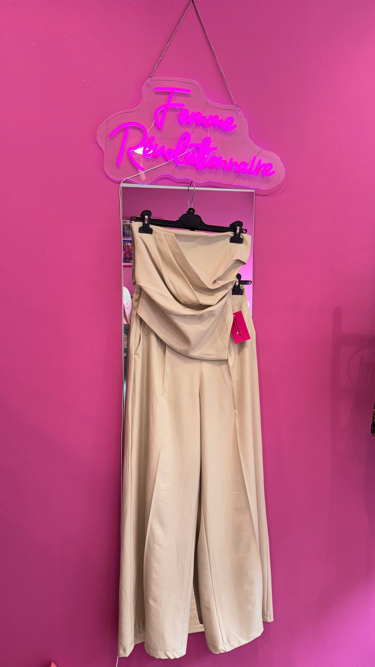 Completo Elegant Chic Tip Beige