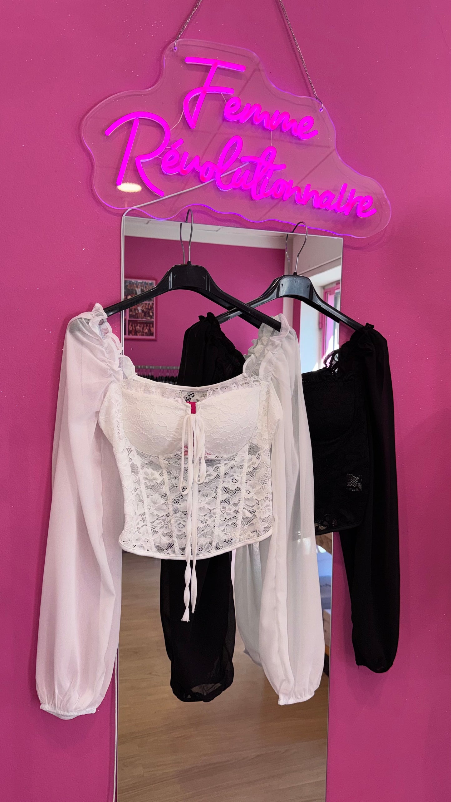 Top Icon Lace White