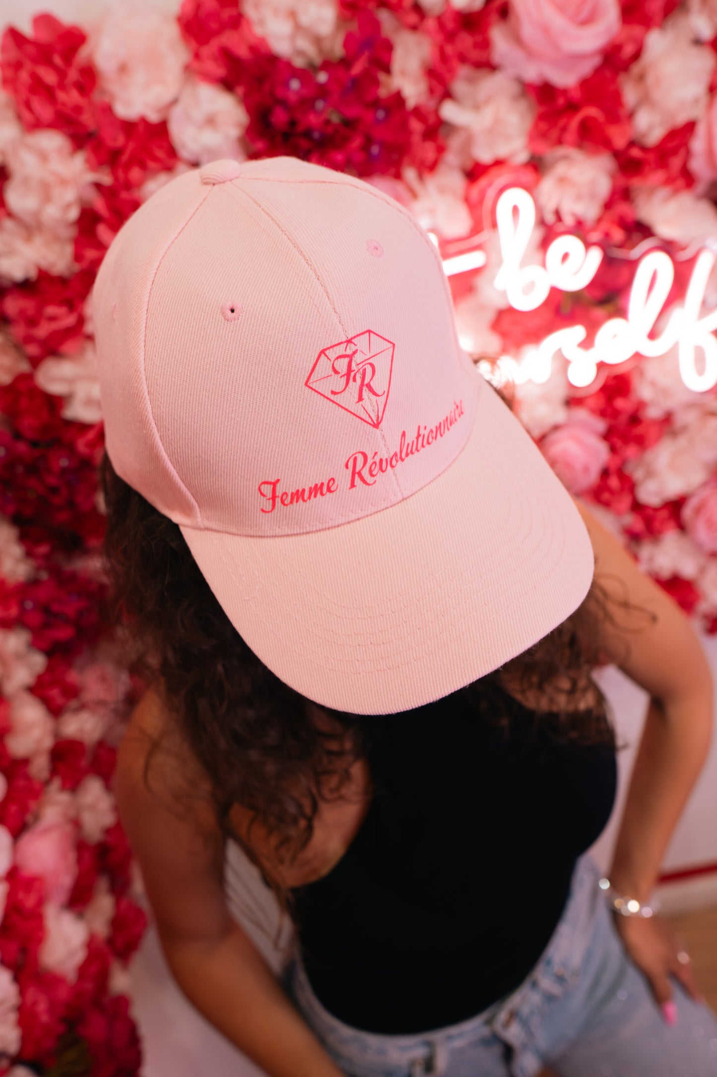 Femme Révolutionnaire Glam Hat pink
