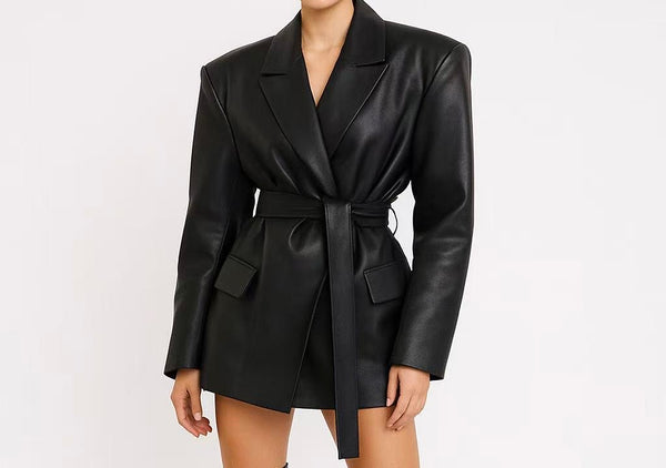 Giacca con spalle bombate