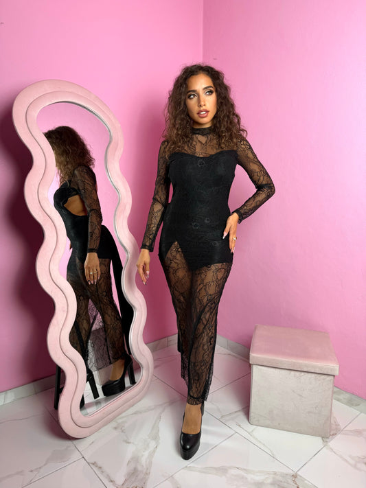 Abito lungo Pizzo e Volant laterali