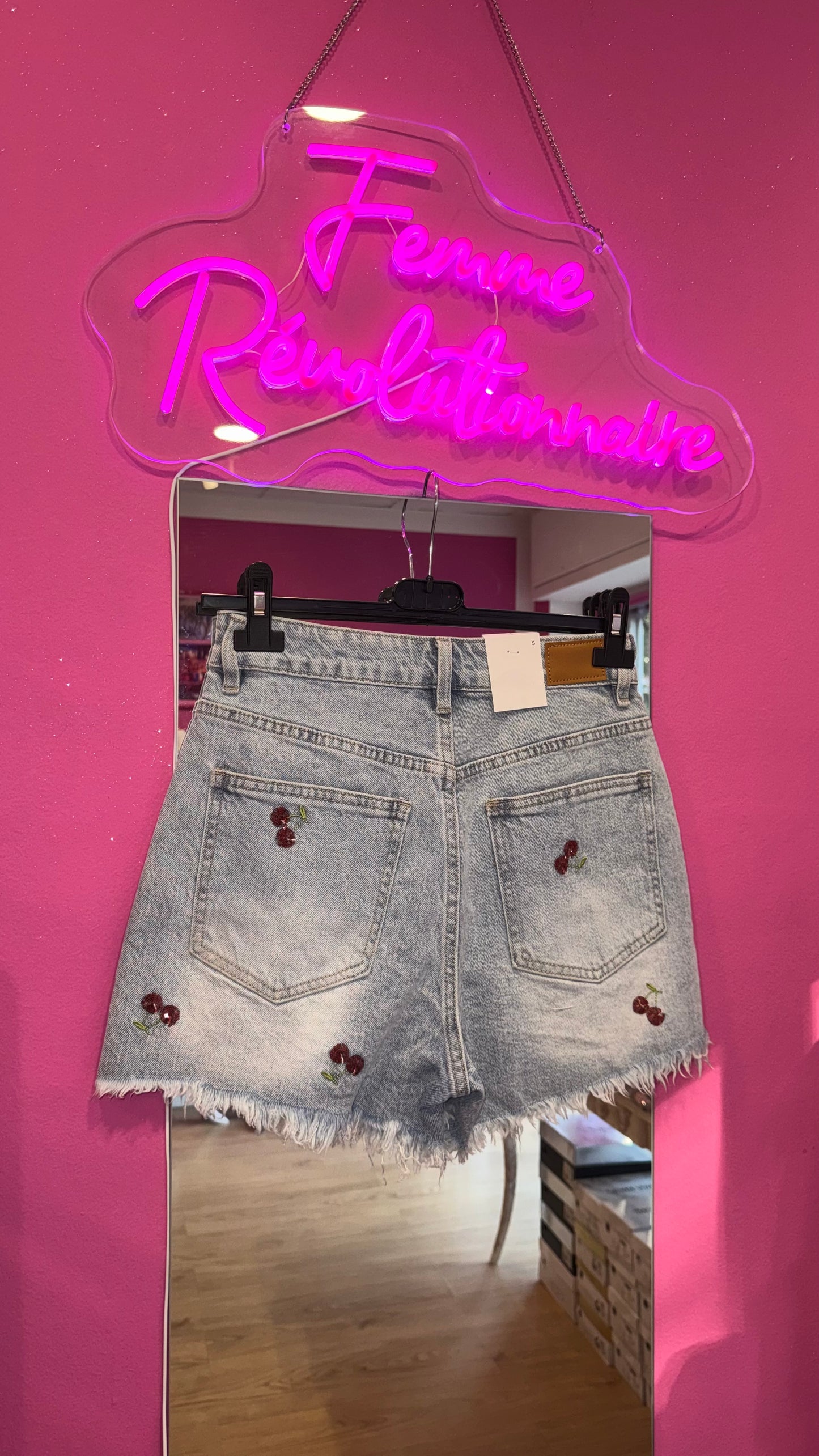 Shorts Cherry