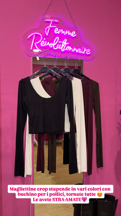 Maglia corta con buco pollice in vari colori