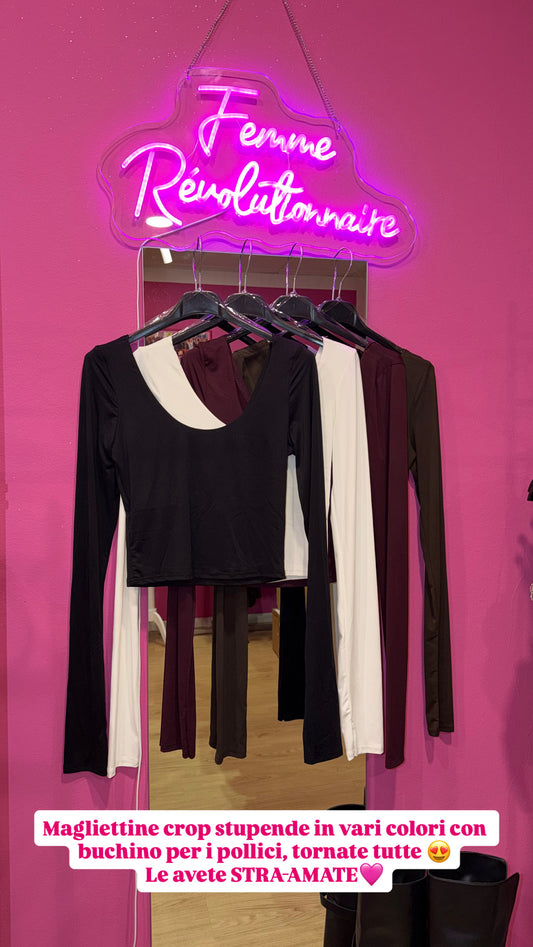 Maglia corta con buco pollice in vari colori