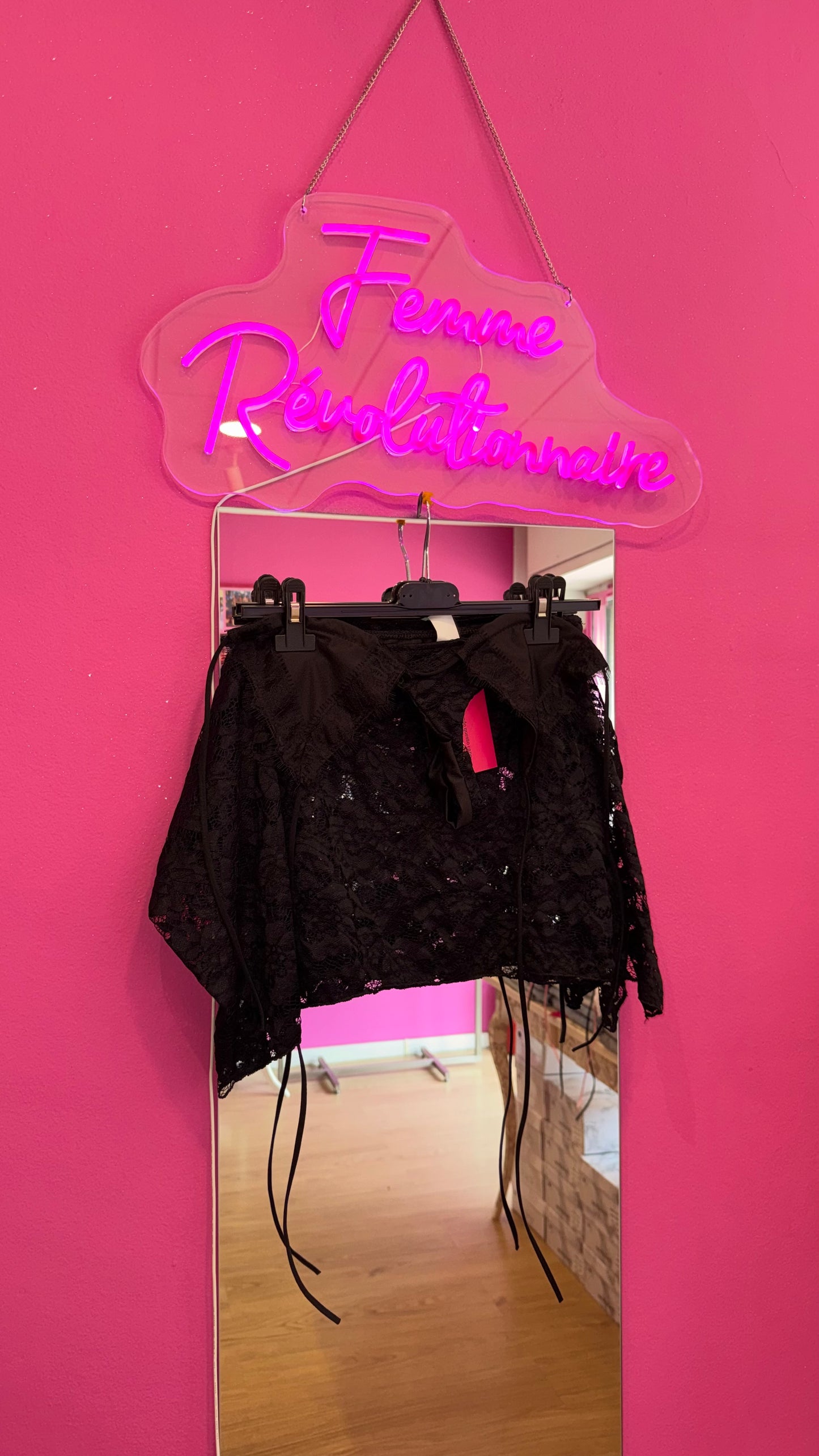 Bikini Secret Beach Black (costume+pareo)