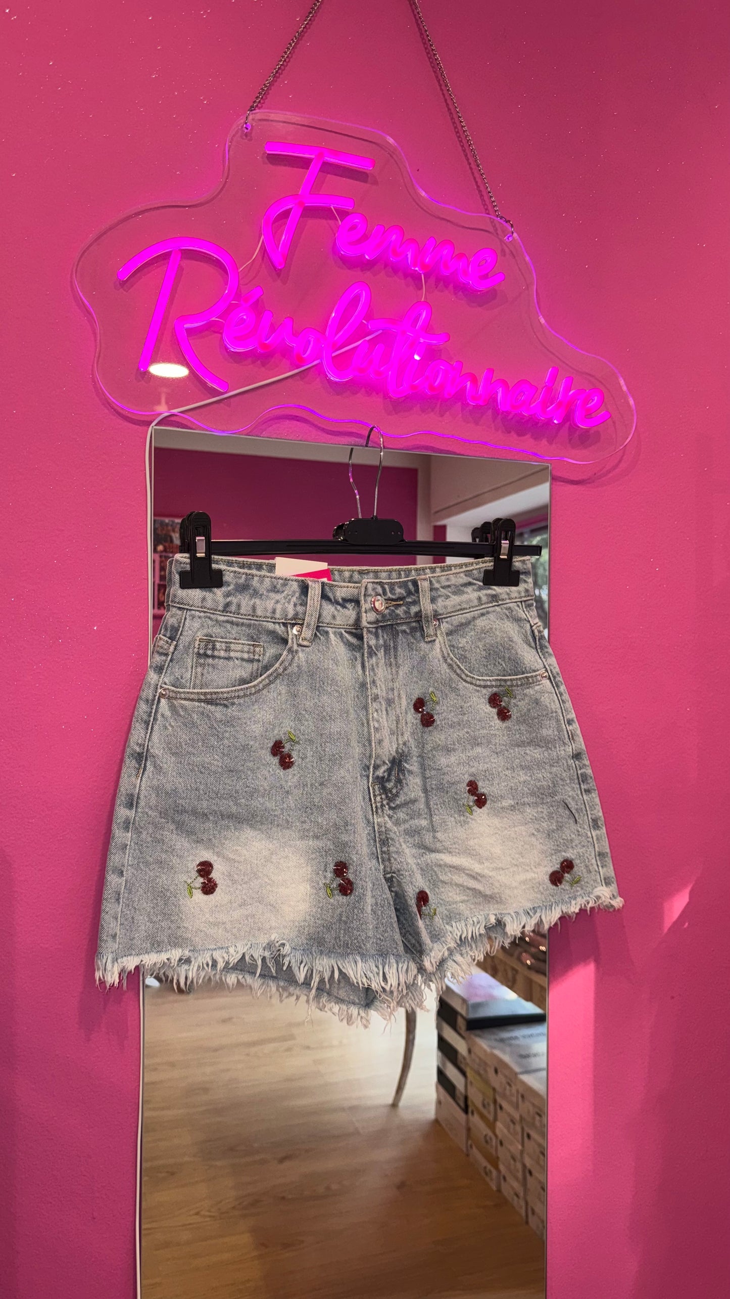 Shorts Cherry