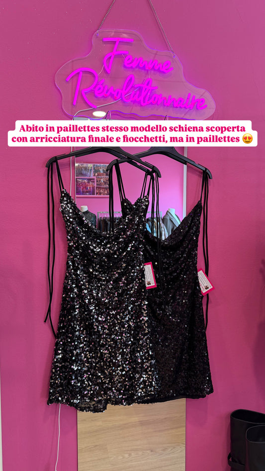 Abito Schiena Scoperta e Paillettes in vari colori