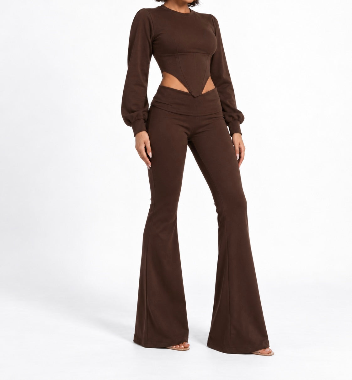 Tuta con stringhe posteriori Brown
