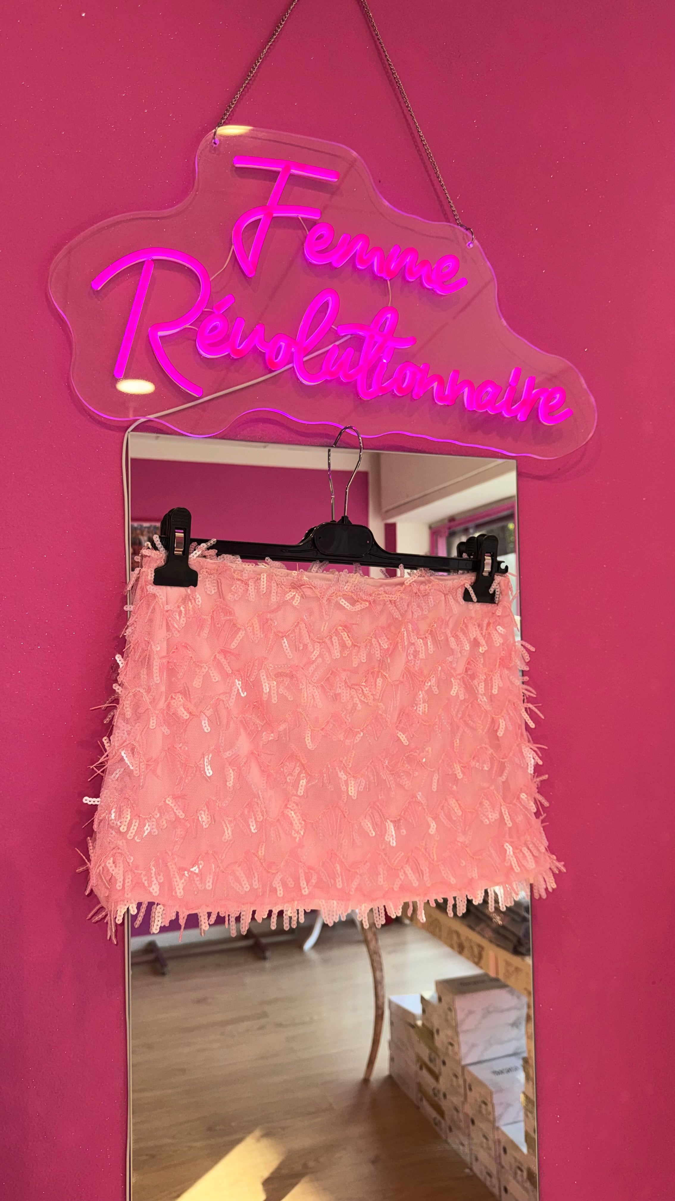 Gonna Heaven Spark Pink