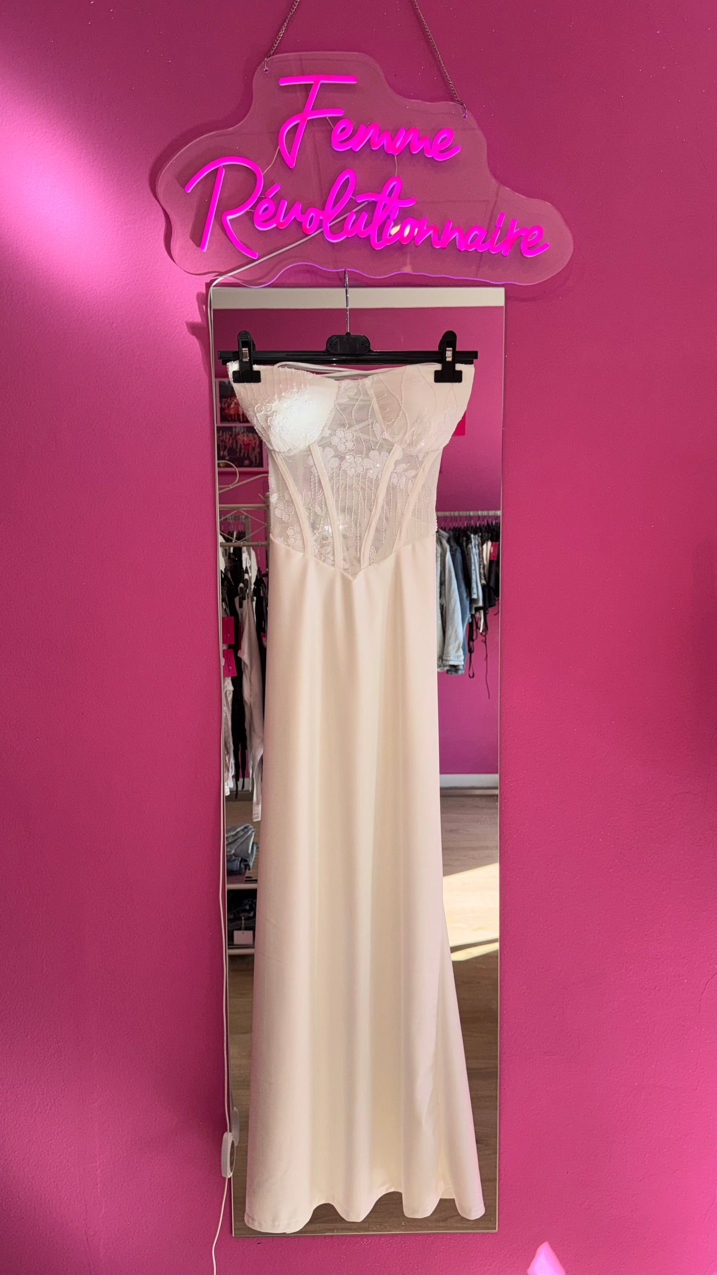 Abito Althea White
