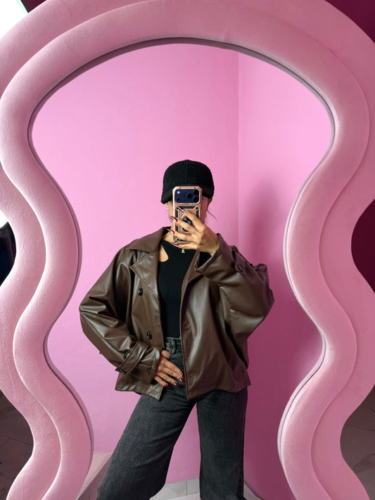 Giacca ecopelle over brown